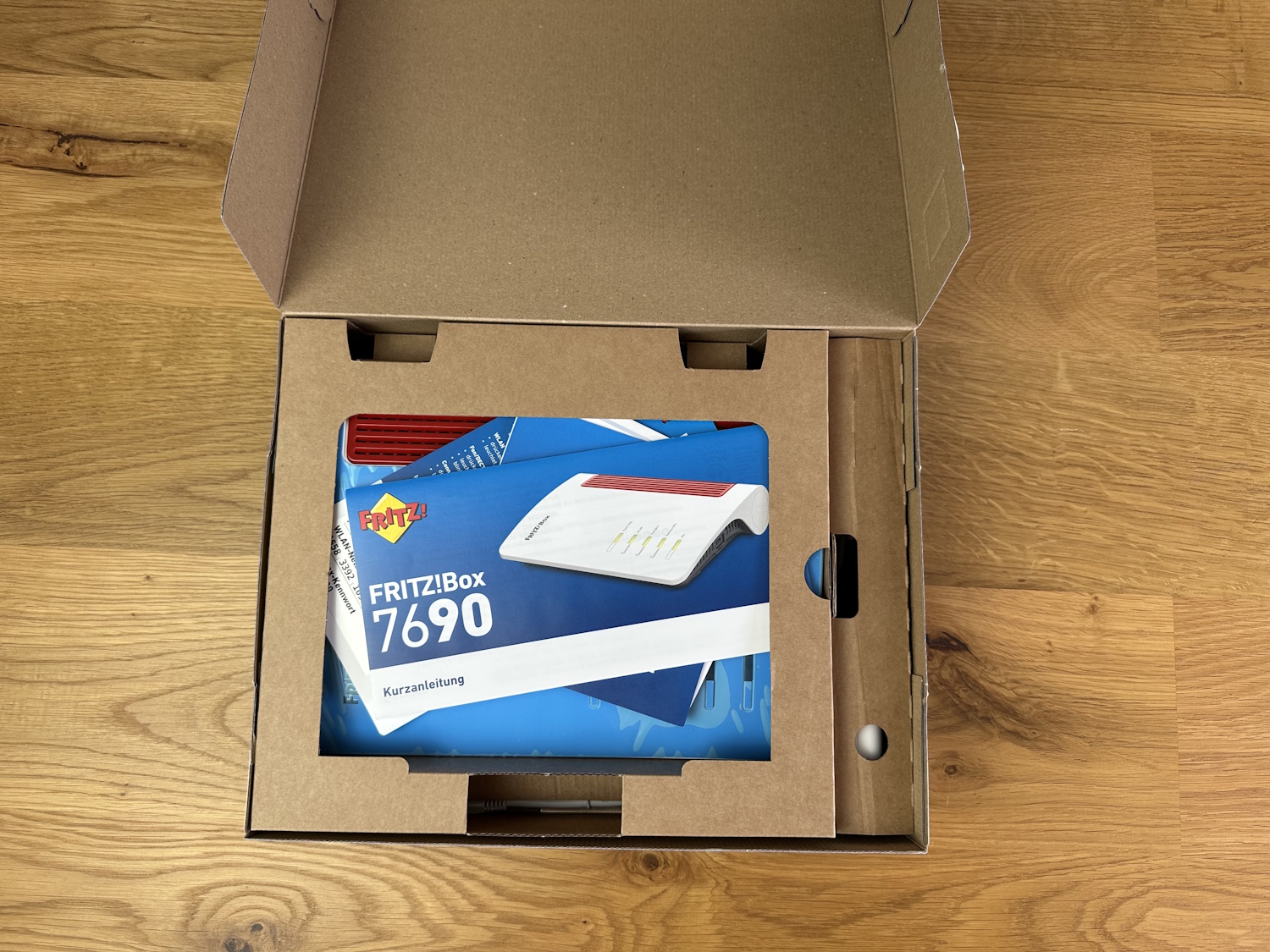 AVM Fritz!Box 7690 unboxing (3)