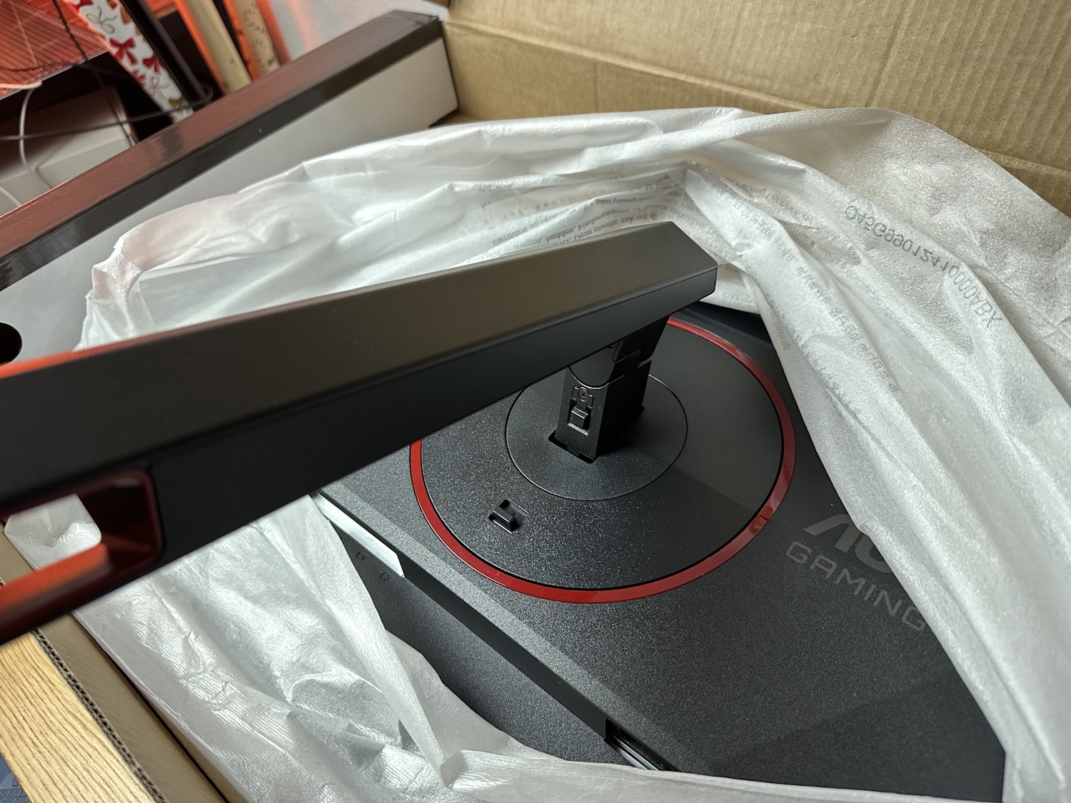 AOC Q27G4SRU Unboxing (11)