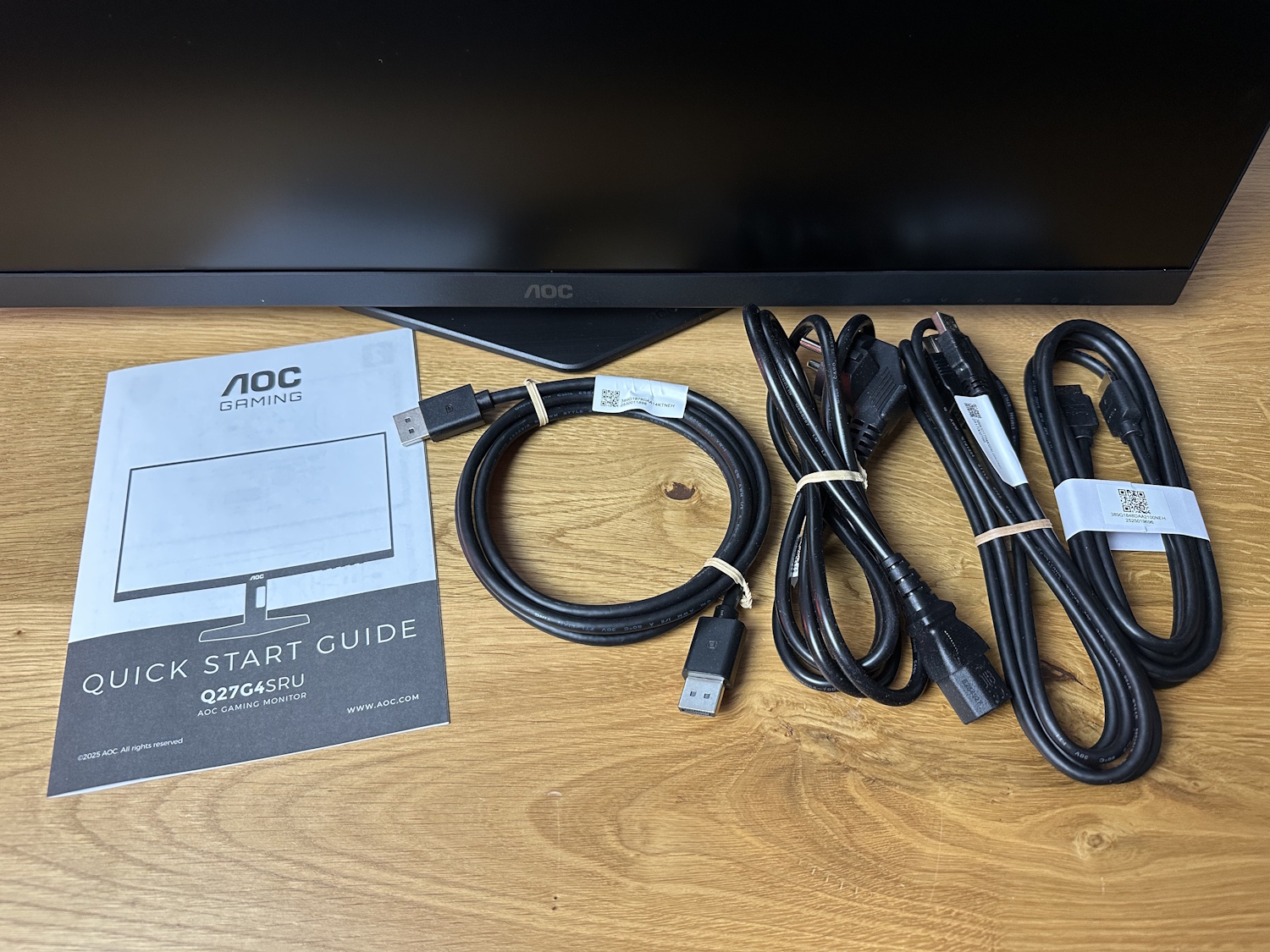 AOC Q27G4SRU Unboxing (16)