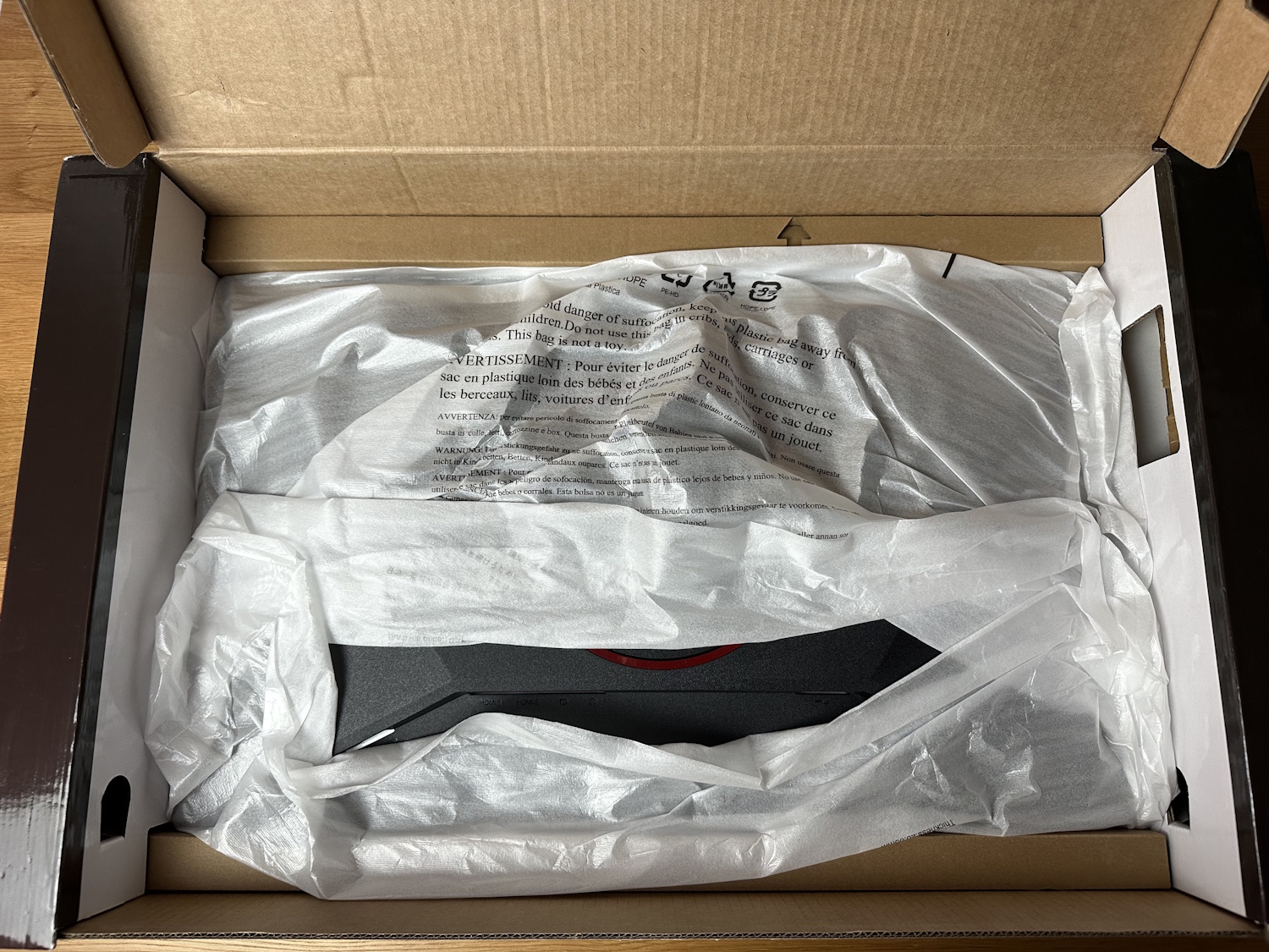 AOC Q27G4SRU Unboxing (8)