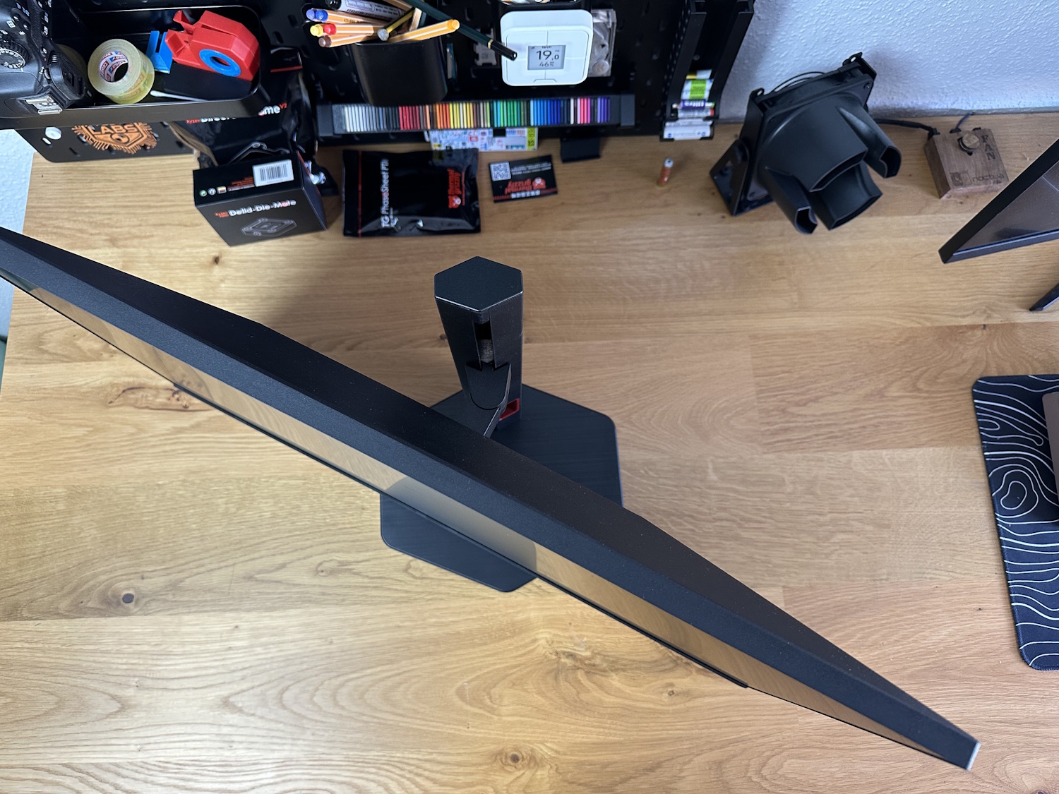 AOC Q27G4SRU ergonomie verstellung (15)