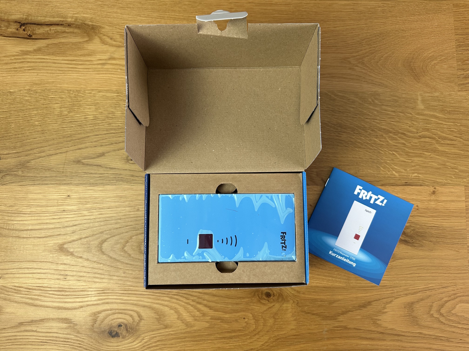 FRITZ Repeater 2700 unboxing (6)